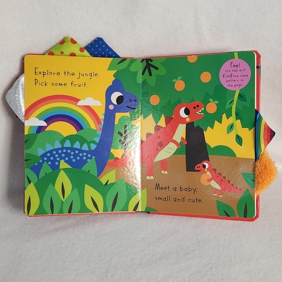 Scholastic Book Touch And Explore Dino's Busy Book - Picture 4 of 8